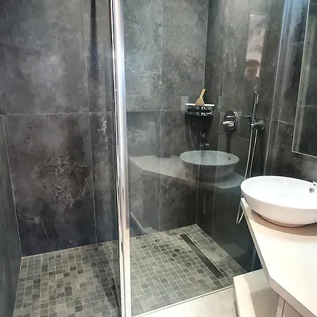 3 Pièces Avec Terrasse Et Garage, Climatisation Et Wifi - - Fr-1-780-27